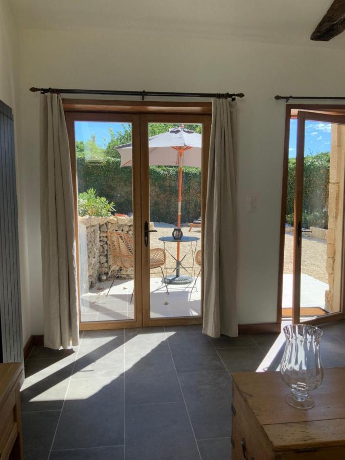 Bed and Breakfast Les Ombrieres Porcheresse Esterno foto