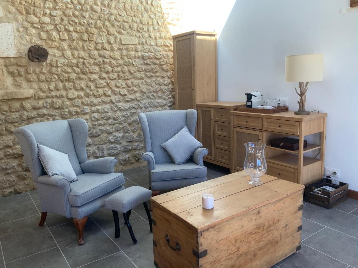 Bed and Breakfast Les Ombrieres Porcheresse Esterno foto
